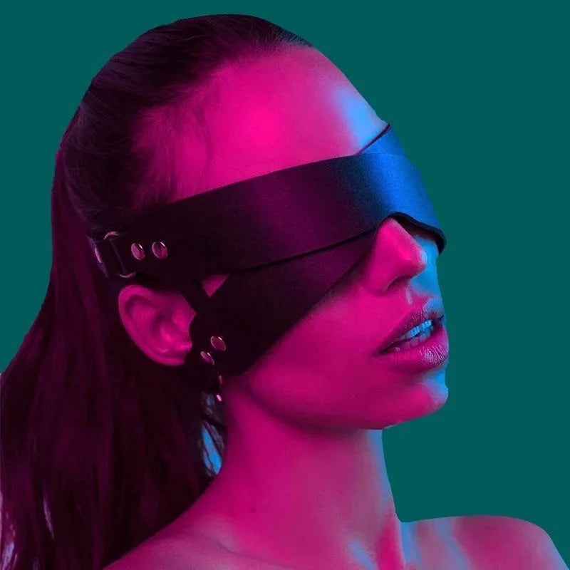 TeaseCode™ The Gaze Split