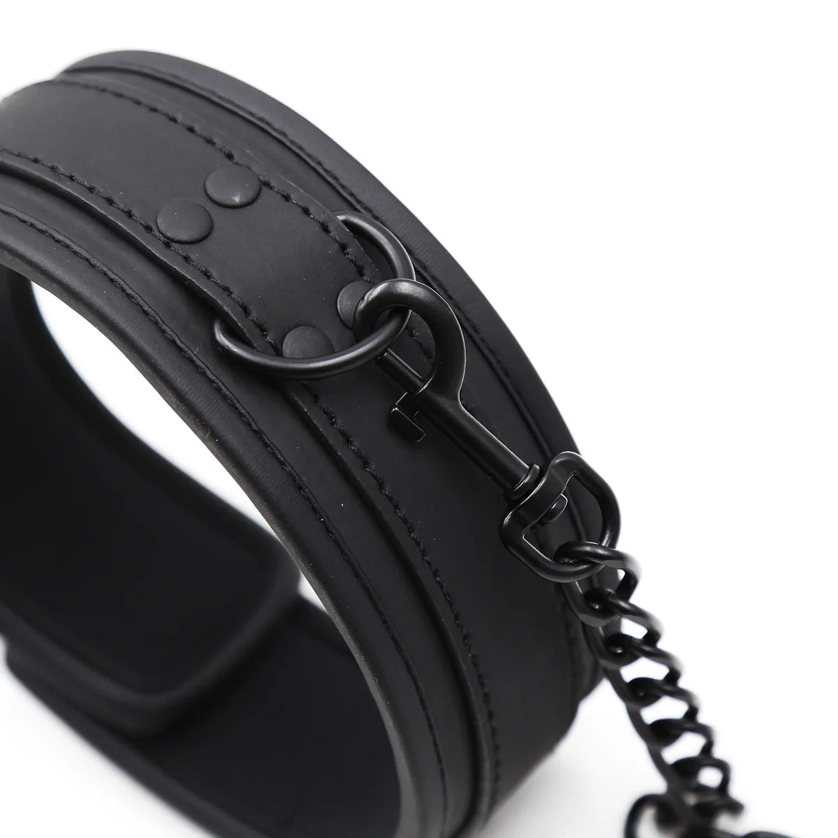 Teasecode™ The Iron Leash